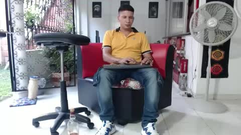 damyan_2003 online show from 12-02-24, 09:06