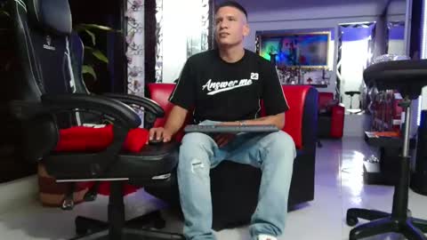 damyan_2003 online show from 10-04-25, 03:59