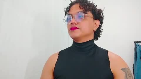 Diane Blosson online show from 04-26-26, 01:03