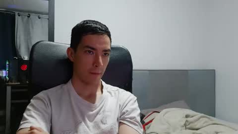 x  x online show from 06-04-26, 09:43