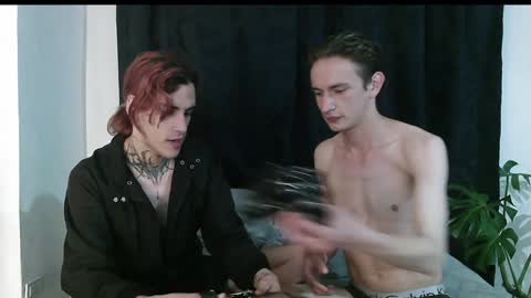 Dan and Noah online show from 12-25-24, 05:37