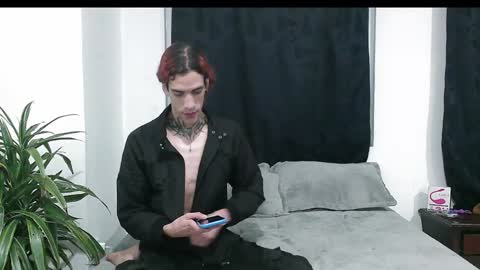 Dan and Noah online show from 01-01-25, 01:15