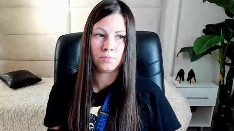 Dana Dom online show from 10-24-25, 02:52