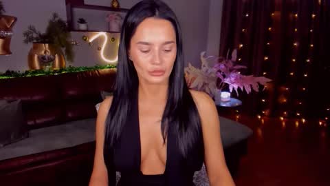 DanaMiers online show from 12-23-25, 04:10