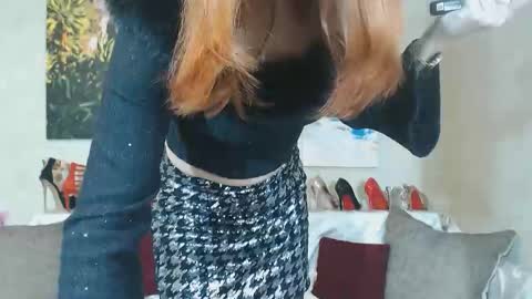 Snapshot of danceglory chatting on 02-26-26, 07:07 Danceglory online show from 02-26-26, 07:07