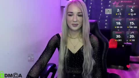 dances_queen online show from 04-27-26, 07:17