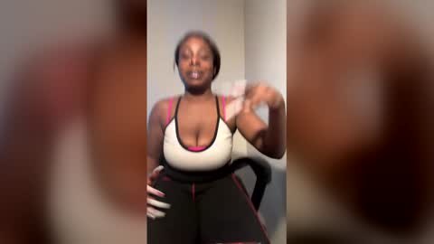 Snapshot of dancinglxoxo chatting on 03-11-26, 10:05 dancinglxoxo online show from 03-11-26, 10:05