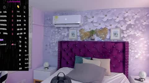 Daniela online show from 02-23-25, 11:33