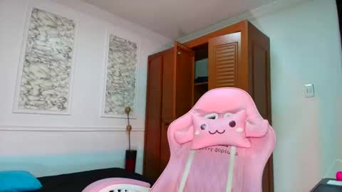 Danella Houston online show from 01-06-26, 10:45