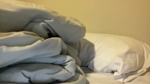 Snapshot of danerm5 chatting on 01-10-25, 06:53 Rosalia online show from 01-10-25, 06:53