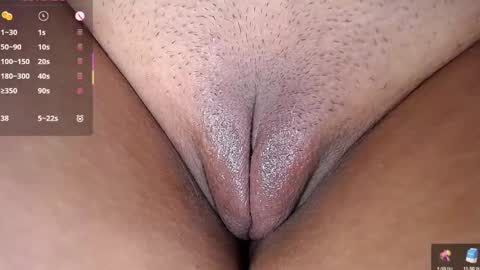 Snapshot of danette_deluxee chatting on 09-22-25, 05:09 danette_deluxee online show from 09-22-25, 05:09