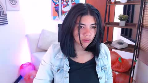 Veronica online show from 11-19-25, 10:26