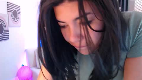 Veronica online show from 11-20-25, 11:54