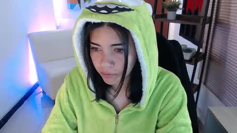 Veronica online show from 02-14-26, 11:29