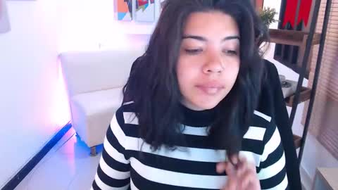 Veronica online show from 02-24-26, 12:03