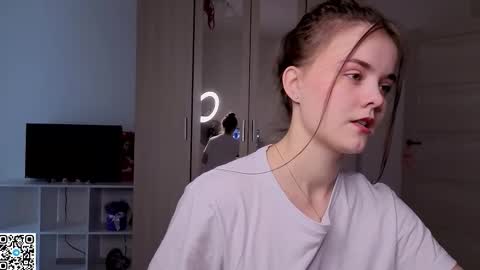 Eva online show from 09-14-25, 08:02