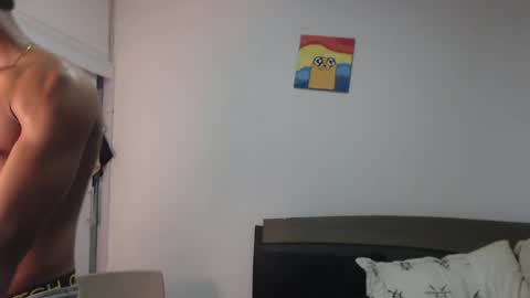 Snapshot of dani_brown19 chatting on 06-08-26, 11:05 dani_brown19 online show from 06-08-26, 11:05