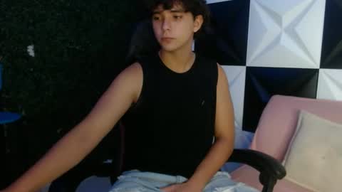 dani_cumboy online show from 12-18-24, 05:26