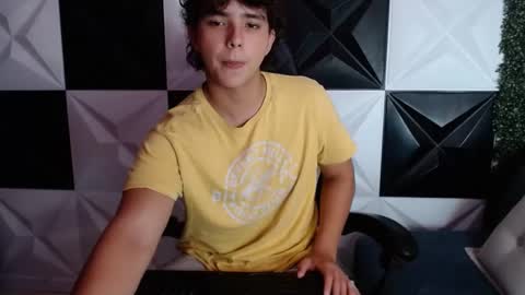 dani_cumboy online show from 01-05-25, 04:36