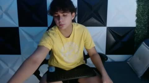 dani_cumboy online show from 01-24-25, 06:14