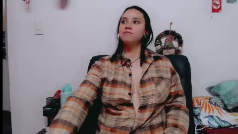 Snapshot of dani_jocelyn chatting on 12-05-24, 10:01 dani y jocelyn online show from 12-05-24, 10:01