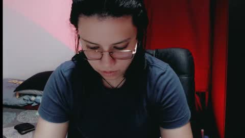 Snapshot of dani_jocelyn chatting on 01-23-25, 07:18 dani y jocelyn online show from 01-23-25, 07:18