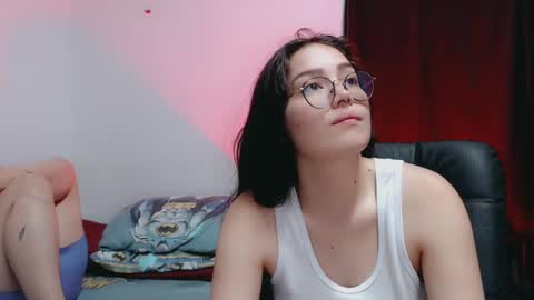 Snapshot of dani_jocelyn chatting on 02-16-25, 07:05 dani y jocelyn online show from 02-16-25, 07:05