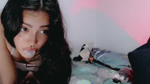 Snapshot of dani_jocelyn chatting on 02-19-25, 09:58 dani y jocelyn online show from 02-19-25, 09:58