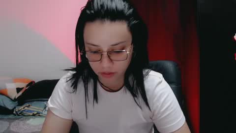 Snapshot of dani_jocelyn chatting on 02-24-25, 06:26 dani y jocelyn online show from 02-24-25, 06:26