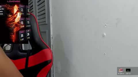 Snapshot of dani_lue chatting on 11-13-25, 02:16 dani_lue online show from 11-13-25, 02:16