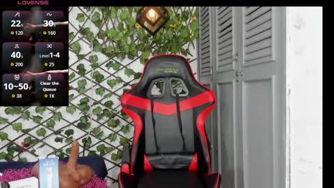 Snapshot of dani_lue chatting on 11-26-25, 12:17 dani_lue online show from 11-26-25, 12:17