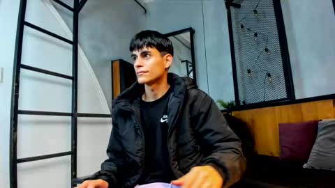 Snapshot of dani_mc chatting on 11-28-25, 11:46 dani_mc online show from 11-28-25, 11:46