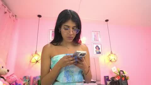   online show from 03-11-25, 04:18