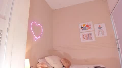 Hi I am Dani online show from 11-08-25, 11:43