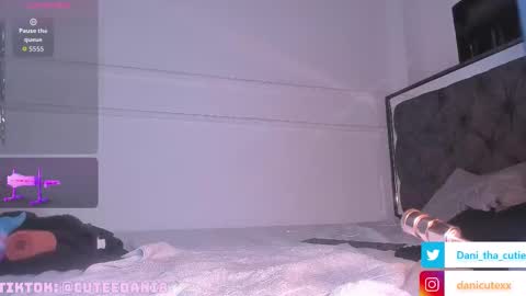 danicutexxx online show from 12-14-25, 09:58