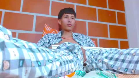 Snapshot of daniel_deluxx chatting on 06-11-26, 02:53 daniel_deluxx online show from 06-11-26, 02:53