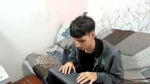 daniel_hot_11 online show from 07-25-26, 01:47
