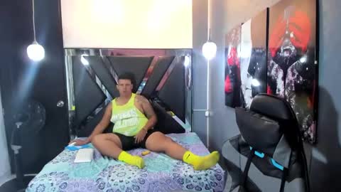 daniel_jhonson online show from 01-05-25, 01:04