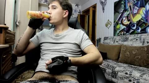 Snapshot of daniel_like chatting on 12-21-24, 02:15 Just Ben online show from 12-21-24, 02:15