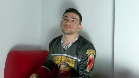 Snapshot of daniel_ova chatting on 05-18-26, 12:22 Sexy Dani online show from 05-18-26, 12:22