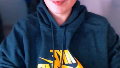 daniel_ruis16 online show from 03-09-25, 08:31