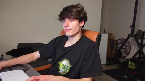 Snapshot of daniel_shawn chatting on 01-12-26, 02:11 DANIEL SHAWN online show from 01-12-26, 02:11