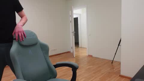 Snapshot of daniel_shawn chatting on 02-15-26, 06:59 DANIEL SHAWN online show from 02-15-26, 06:59