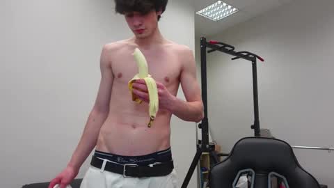 Snapshot of daniel_shawn chatting on 02-20-26, 06:26 DANIEL SHAWN online show from 02-20-26, 06:26