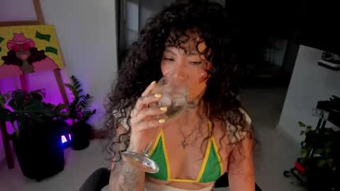 Snapshot of daniela_arenas chatting on 03-24-26, 10:48 daniela_arenas online show from 03-24-26, 10:48