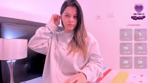 daniela online show from 10-12-25, 07:13