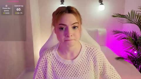 Daniela online show from 11-22-25, 09:19