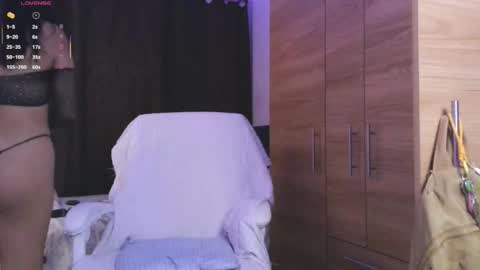 Snapshot of daniela_zs chatting on 11-05-25, 03:17 daniela_zs online show from 11-05-25, 03:17