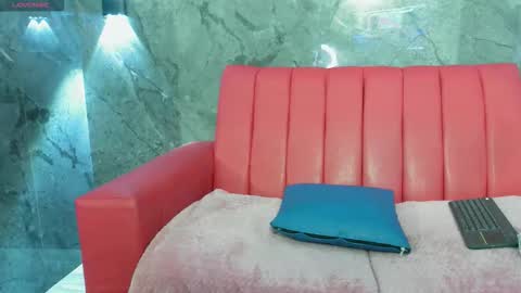 Snapshot of danielaa_a chatting on 11-06-25, 10:21 Daniela online show from 11-06-25, 10:21