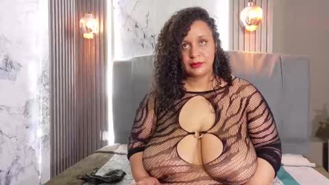 Snapshot of danielaa_a chatting on 12-14-25, 12:38 Daniela online show from 12-14-25, 12:38